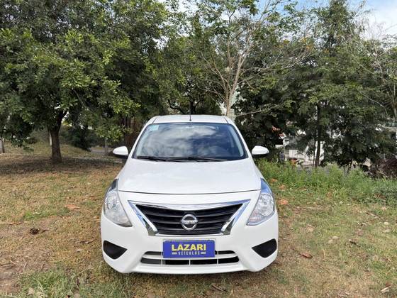 NISSAN VERSA 1.6 16V FLEXSTART SV 4P XTRONIC NISSAN VERSA 1.6 16V FLEXSTART SV 4P XTRONIC